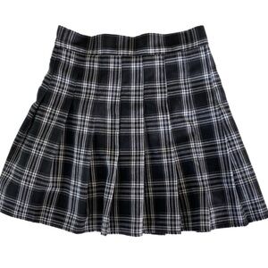 SANGTREE Child’s Skort Black Plaid Size 160